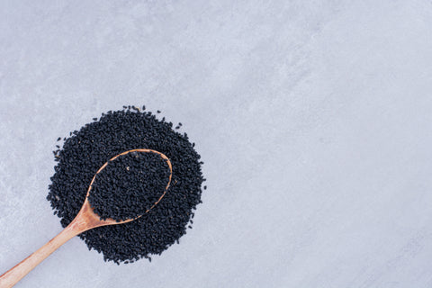 Top 10 Ways Holistq Black Seed Oil Supports Immunity and Wellness